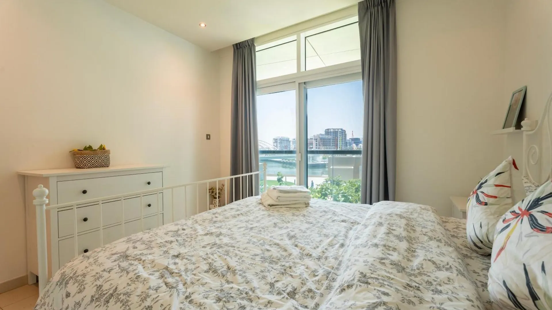 Stunning 2Br Luxuryliving In Primearea Alnaseem203 Abu Dhabi